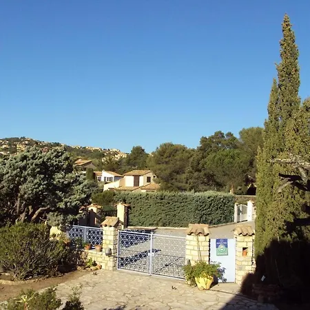 Le Grand Boucharel Tatil Evi *